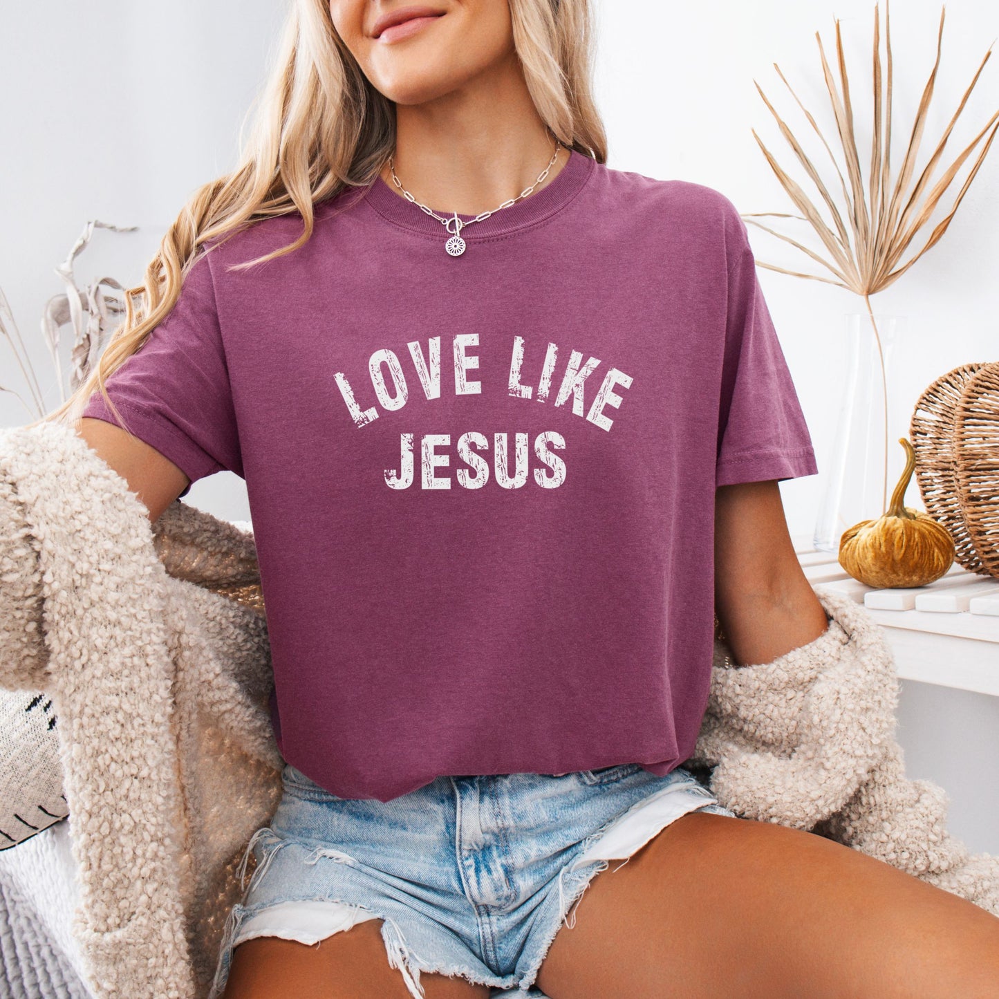 Love Like Jesus Tee (Multiple Colors)