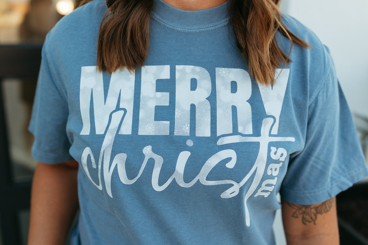 Merry CHIRSTmas Snowy Style Tee (Multiple Colors)